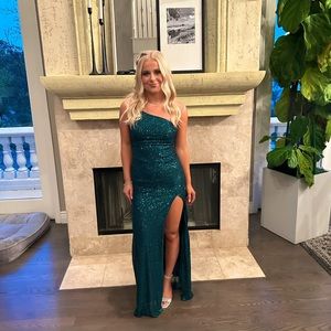 Beautiful sequin Prom Formal dress size 2